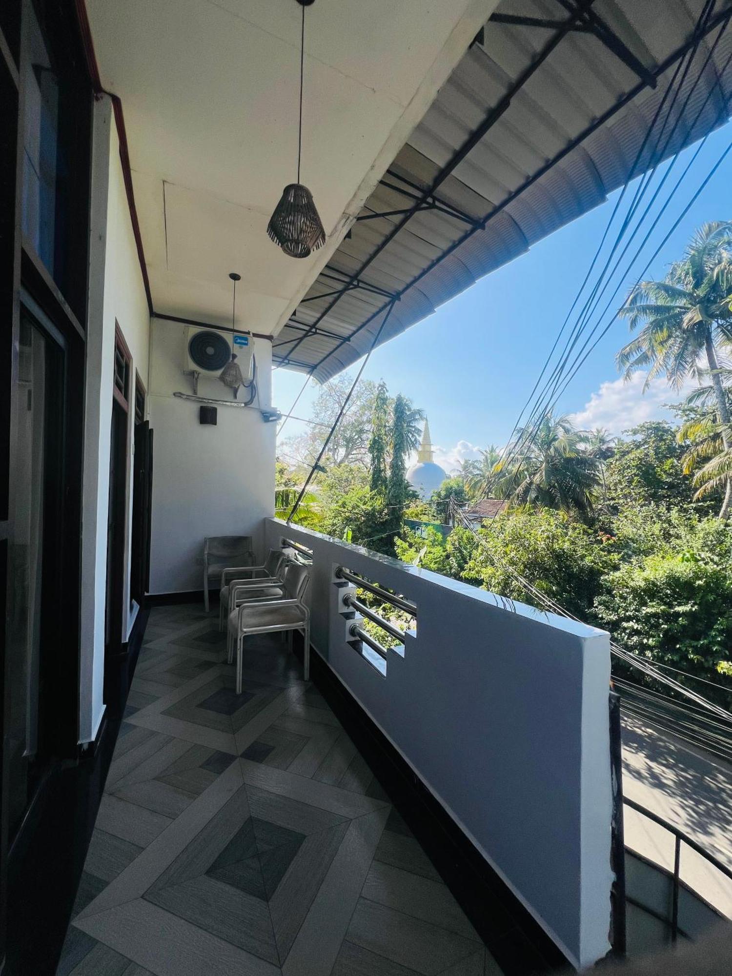 Zen Zone Hotel เวลิกามา ภายนอก รูปภาพ