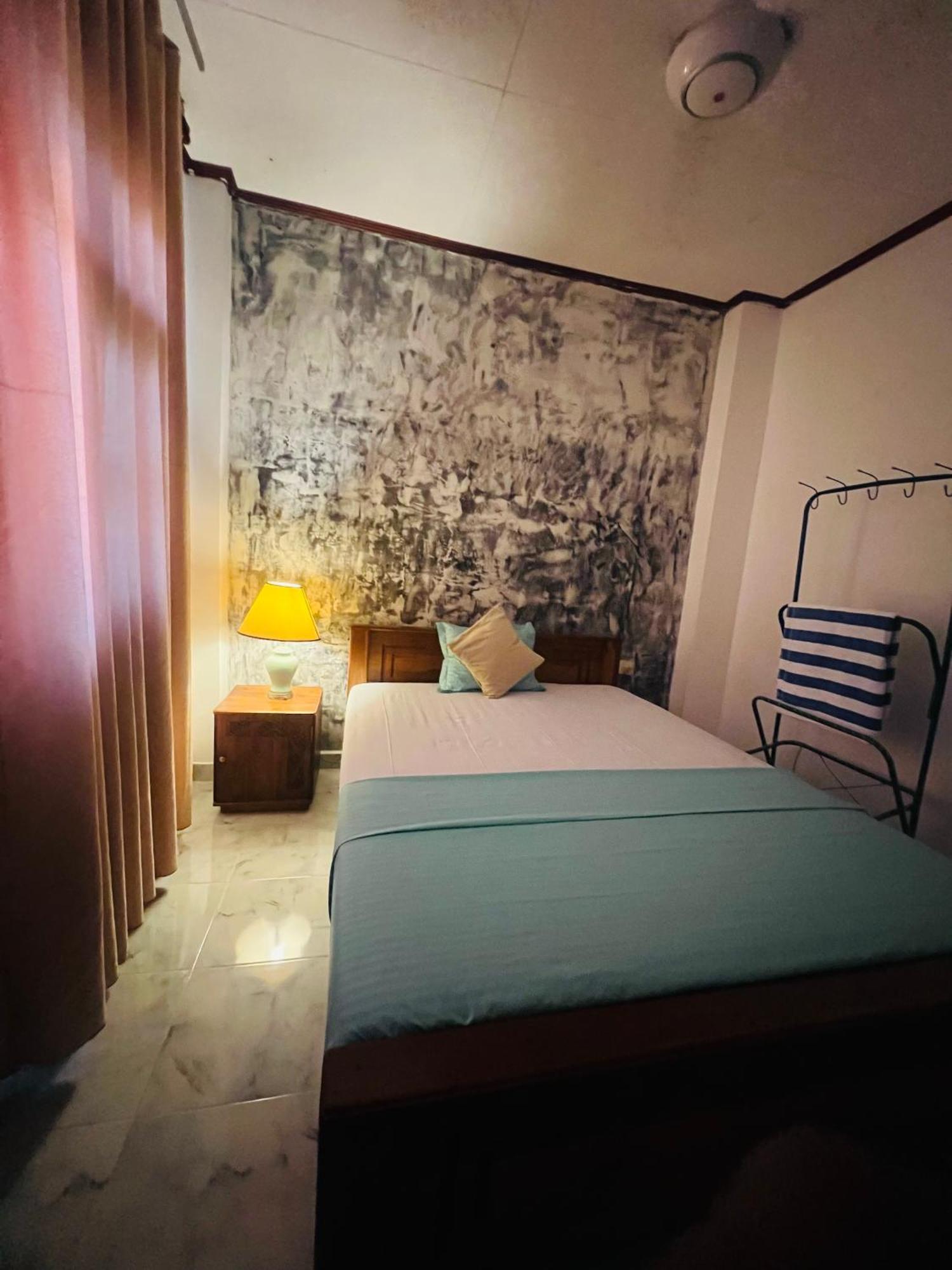 Zen Zone Hotel เวลิกามา ภายนอก รูปภาพ
