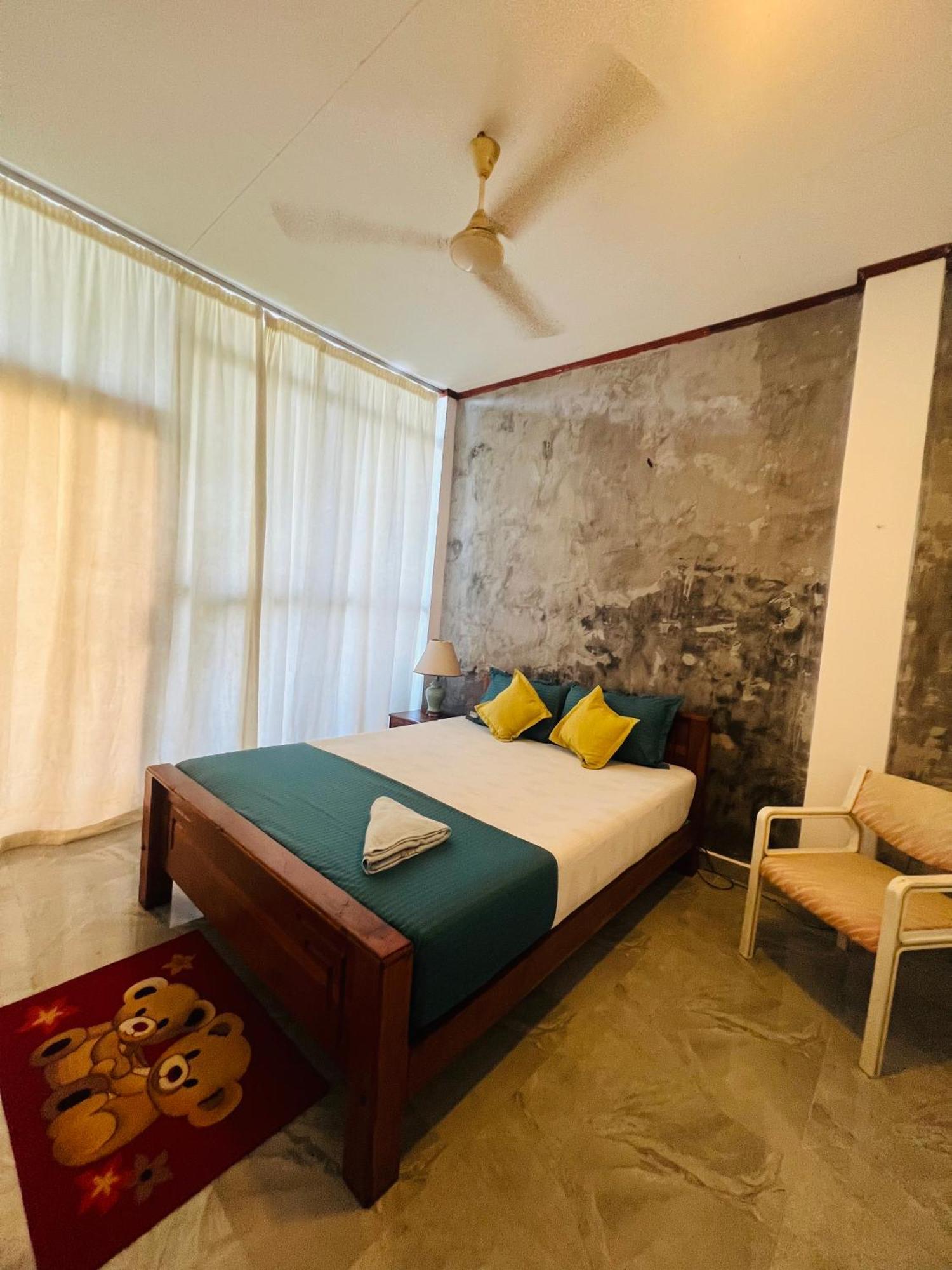 Zen Zone Hotel เวลิกามา ภายนอก รูปภาพ